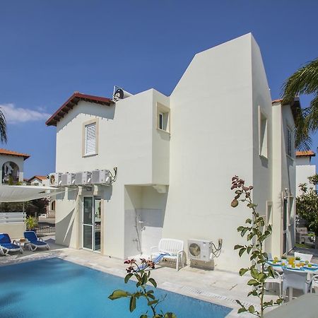 Villa Raflia Pernera Exterior photo